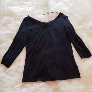 Black 3/4 sleeve top